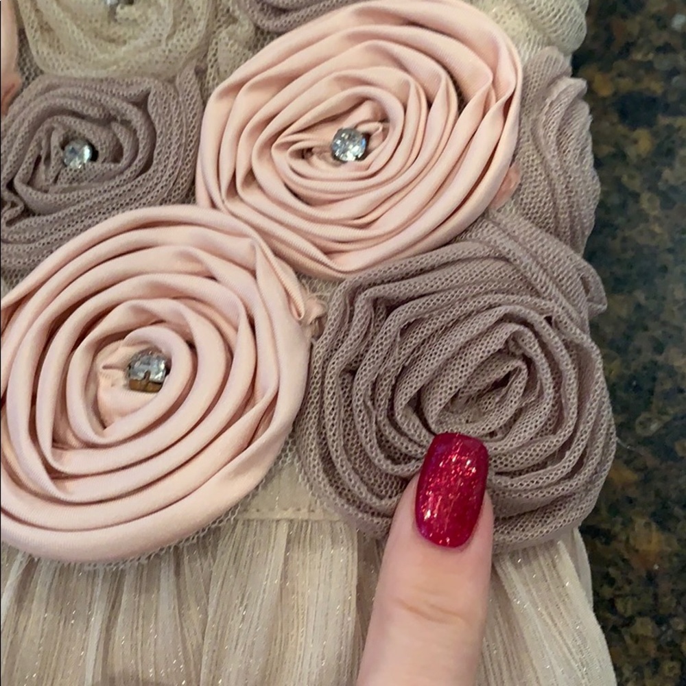 Eci New York rosette dressy tank top layered - Picture 9 of 10